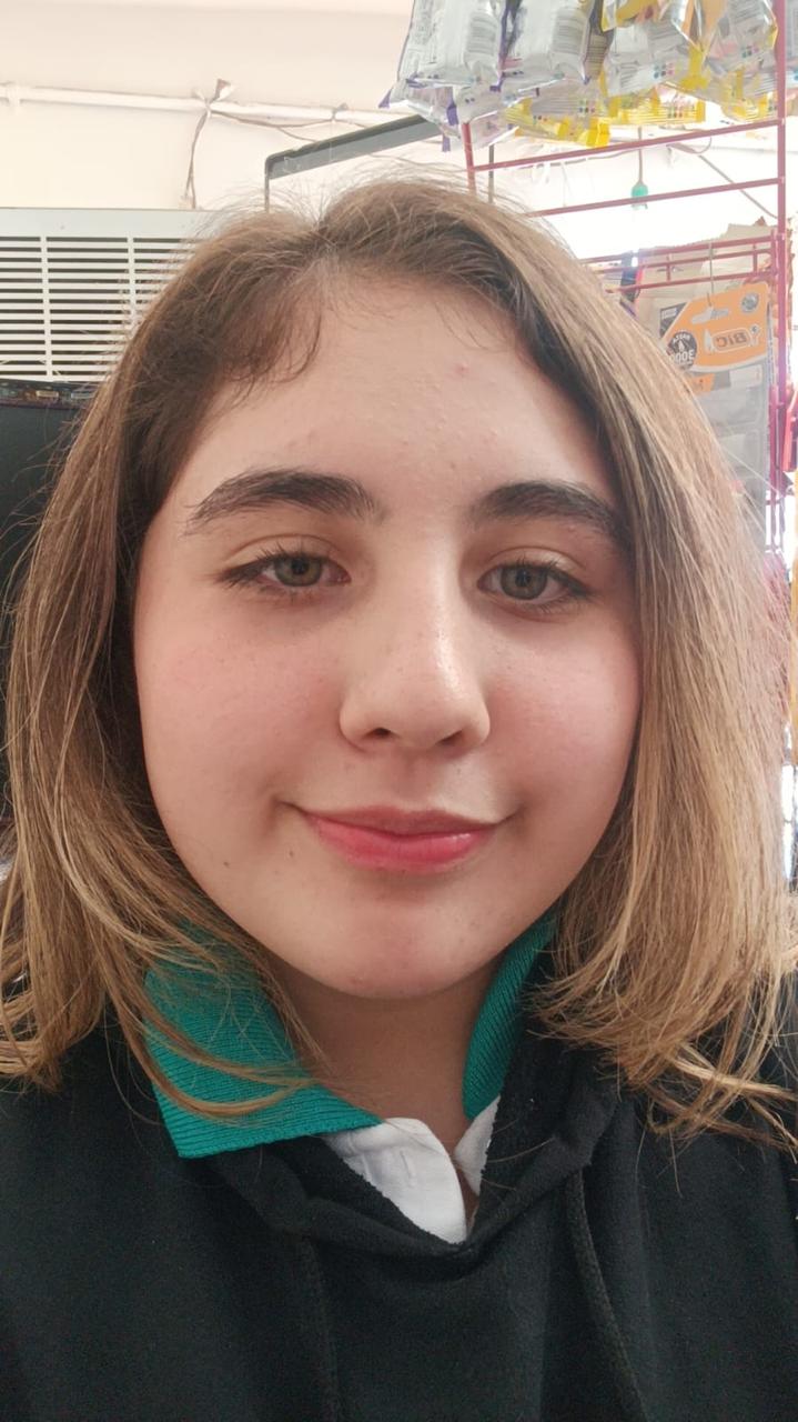 LORENZA AGUIRRE CAMILA