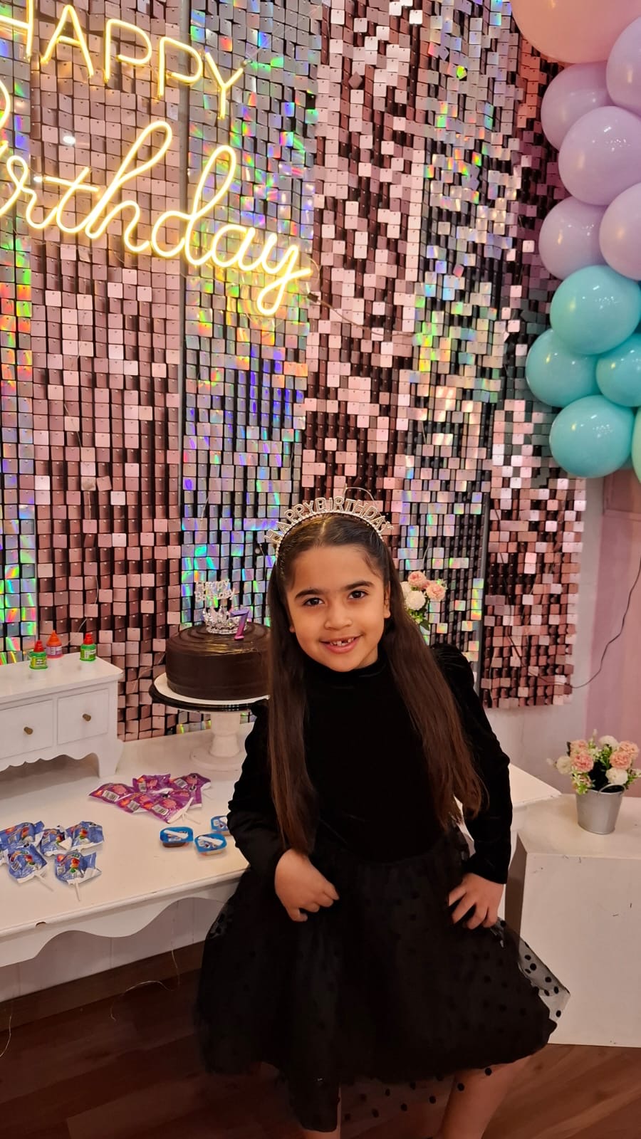 CHÁVEZ  QUIÑÓNEZ  MÍA VICTORIA 